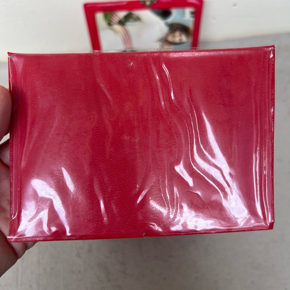 Retro 1960s Family Pictures Photo Album with Pull Out and Clasp Enclosure - Picture 7 of 16
